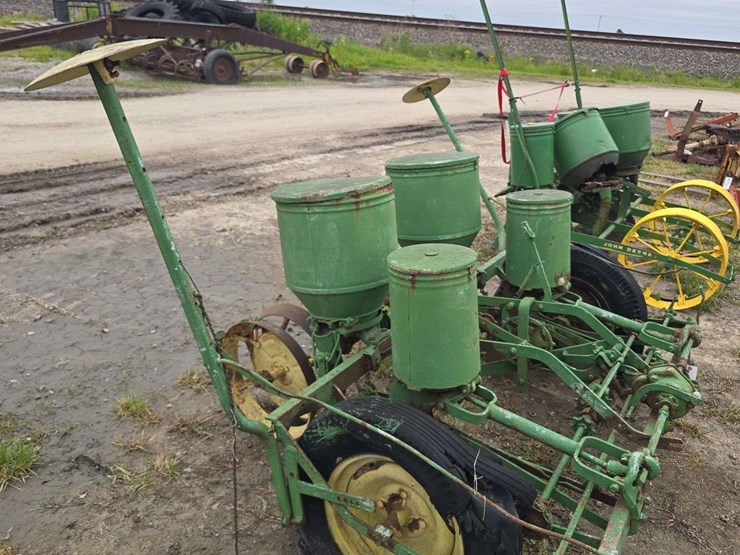 john-deere-2-image-2