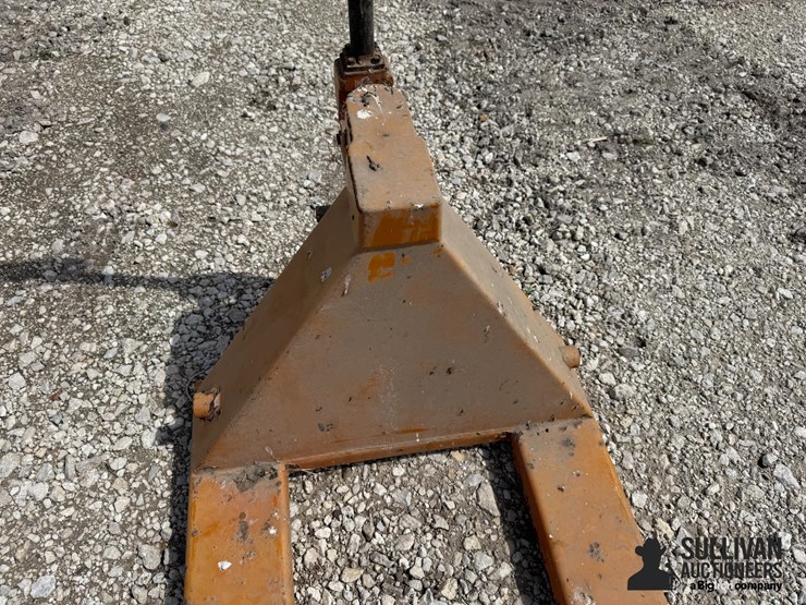 pallet-jack-image-8