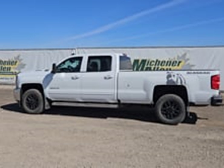 2019-chevrolet-silverado-3500hd-image-5