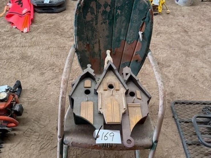 bird-house-&-chair-image-3