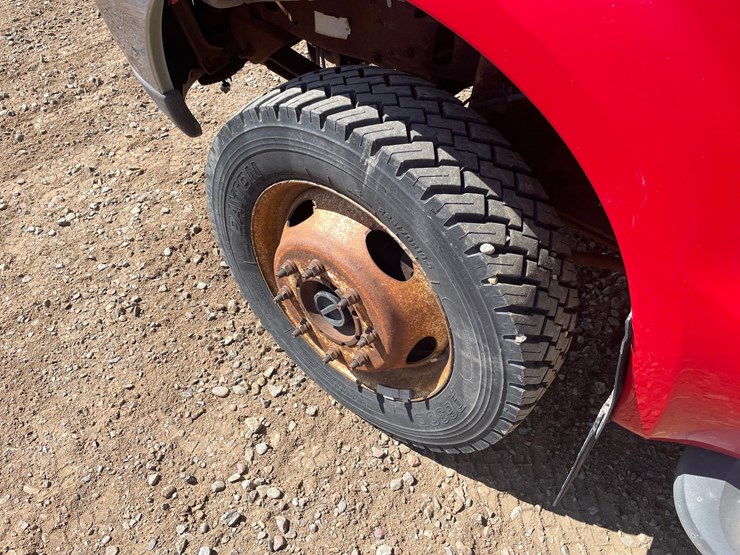 2000-ford-f550-image-11