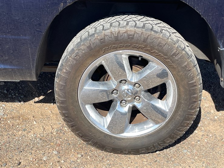 #1312-•-2016-dodge-ram-pickup-truck-(has-mn-salvage-title)-image-10