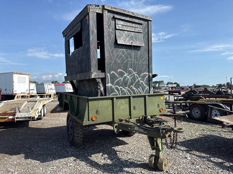 #341-•-army-trailer-w/-deer-blind-inv#-49085-image-1