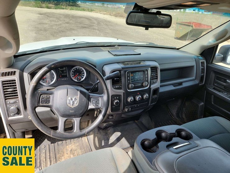 2014-dodge-1500-image-15
