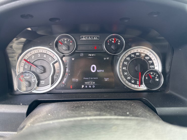 2016-dodge-1500-image-49
