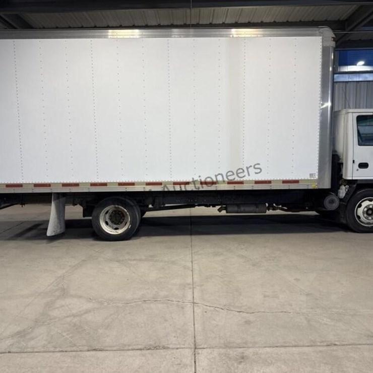 2005 ISUZU NPR