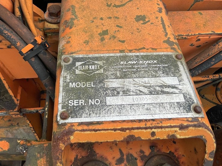 #2869-•-blaw-knox-paver-(or)-image-15