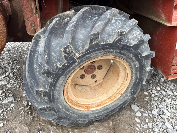 ditch-witch-3700-image-8