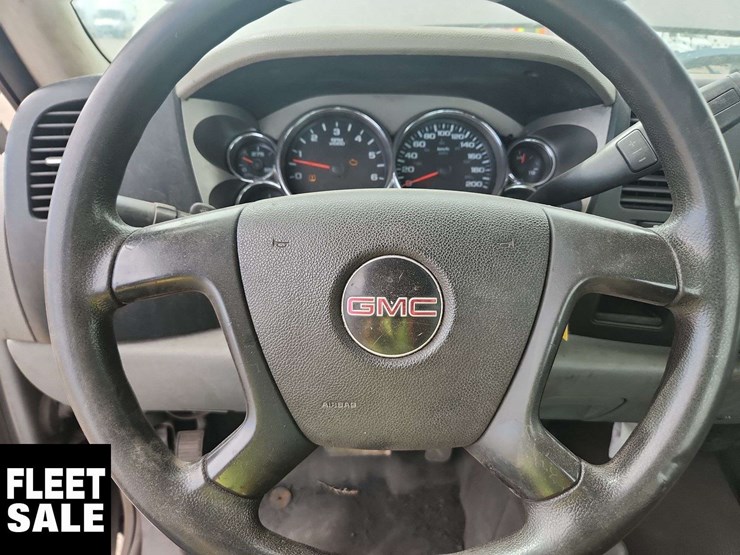 2009-gmc-sierra-2500hd-image-16
