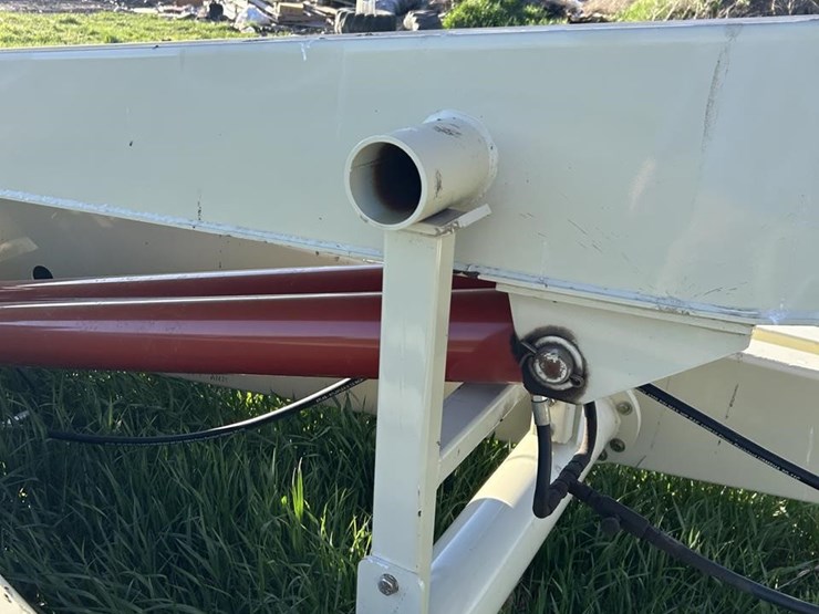 buhler-farm-king-16104-image-20