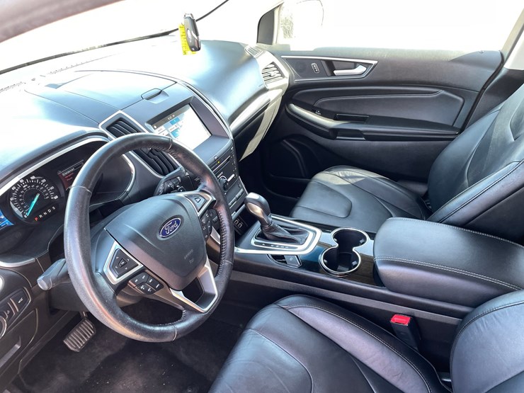 2016-ford-edge-image-20