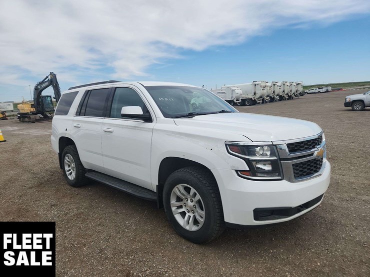 2018-chevrolet-tahoe-image-2
