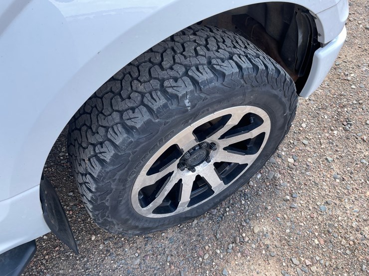 2015-ford-f150-image-12