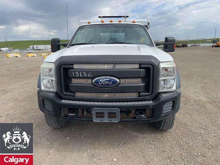 2011-ford-f550-image-9
