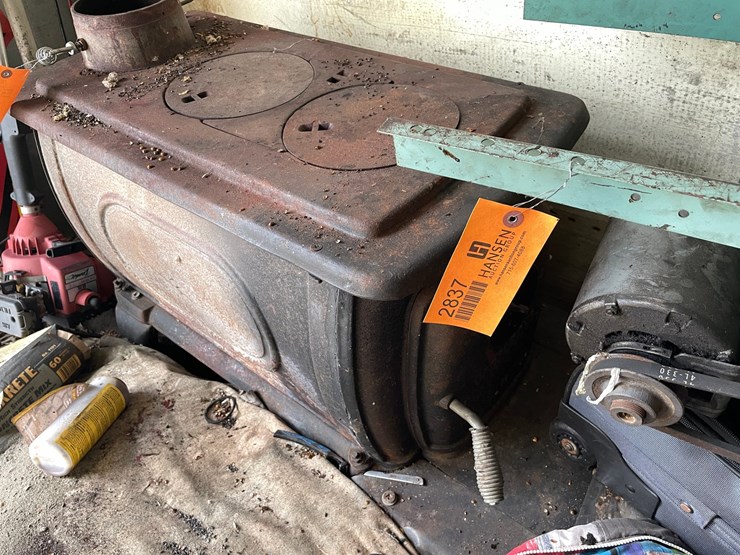 #2836-•-vogelzang-wood-stove-(or)-image-2