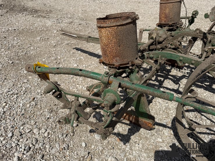 john-deere-2r40-planter-image-18