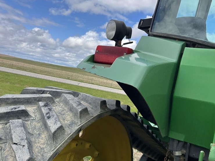 2004-john-deere-8220t-image-51