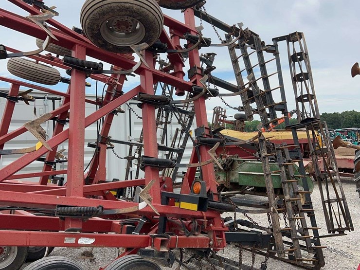 case-ih-4300-image-2