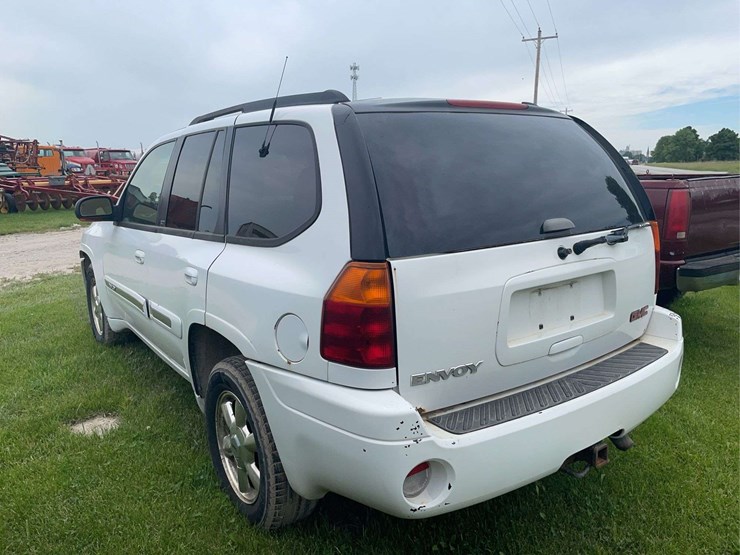 2002-gmc-envoy-image-4