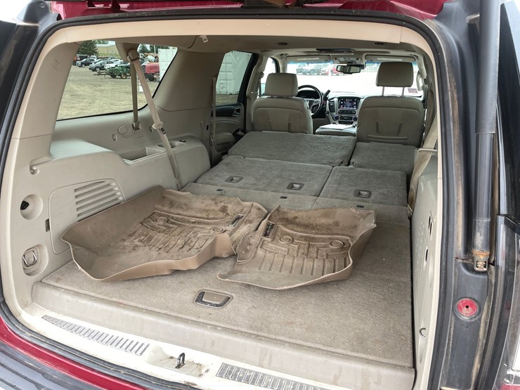 2015-gmc-yukon-denali-image-21