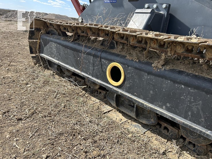 2019-superior-f42x75-image-23