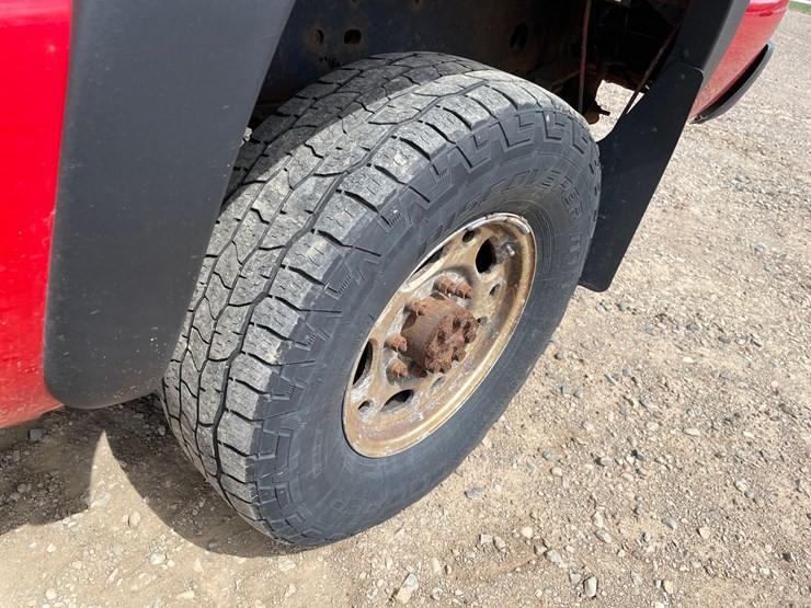 #1304-•-2005-gmc-sierra-pickup-truck-*non-runner*-(has-mn-title)-image-20
