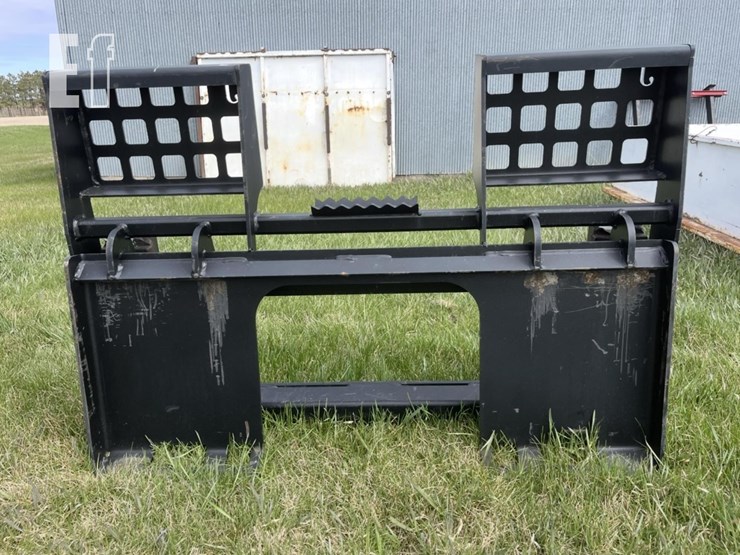 jenkins-skid-attach-pallet-forks-image-2