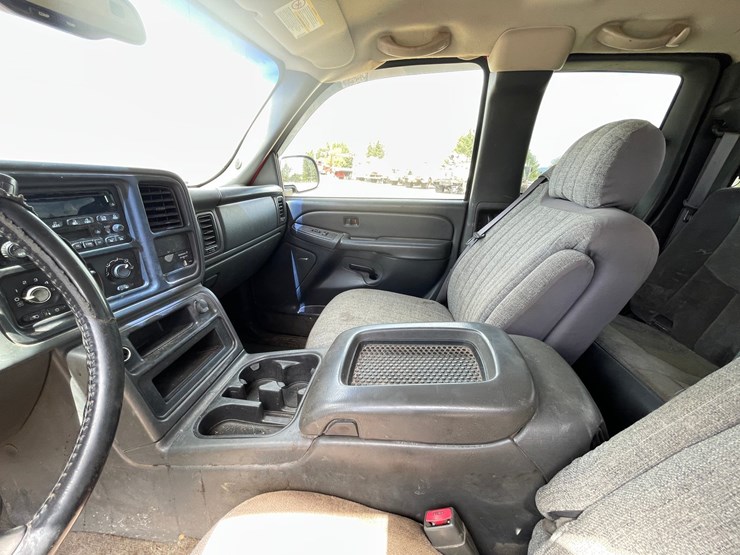 #1304-•-2005-gmc-sierra-pickup-truck-*non-runner*-(has-mn-title)-image-35