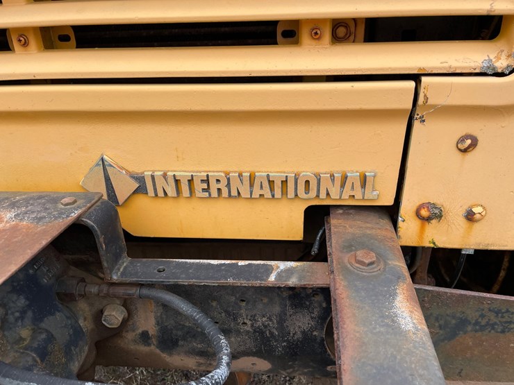 international-4900-image-10