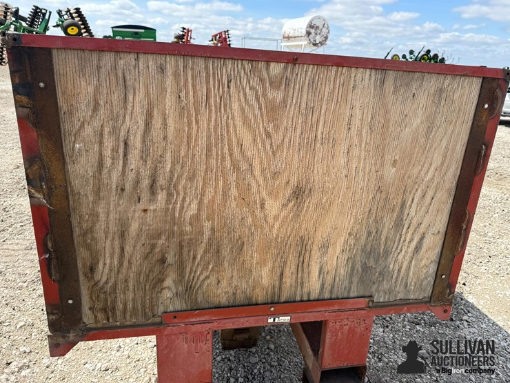 tafco-50"x50"x30"-seed-box-image-3