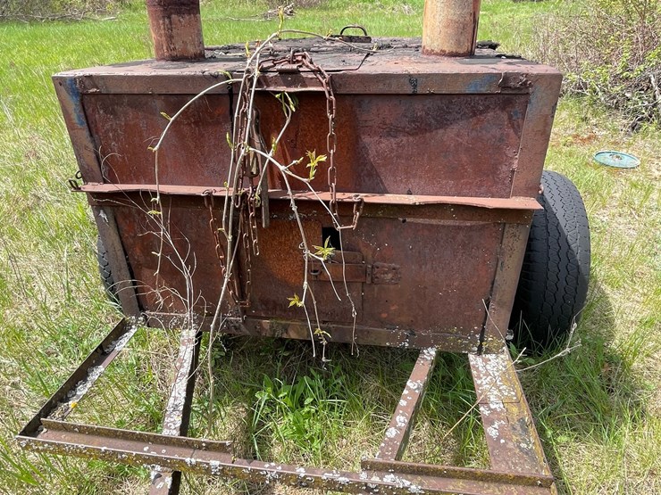 #2873-•-tar-kettle-on-trailer-(or)-image-12