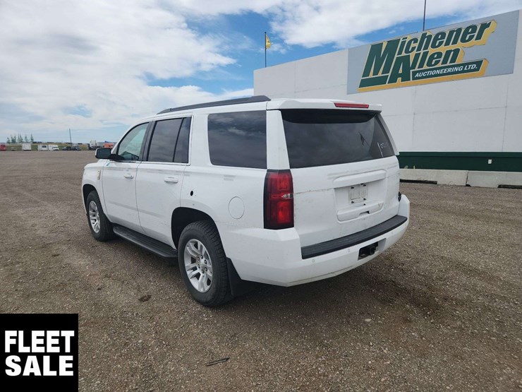 2018-chevrolet-tahoe-image-3