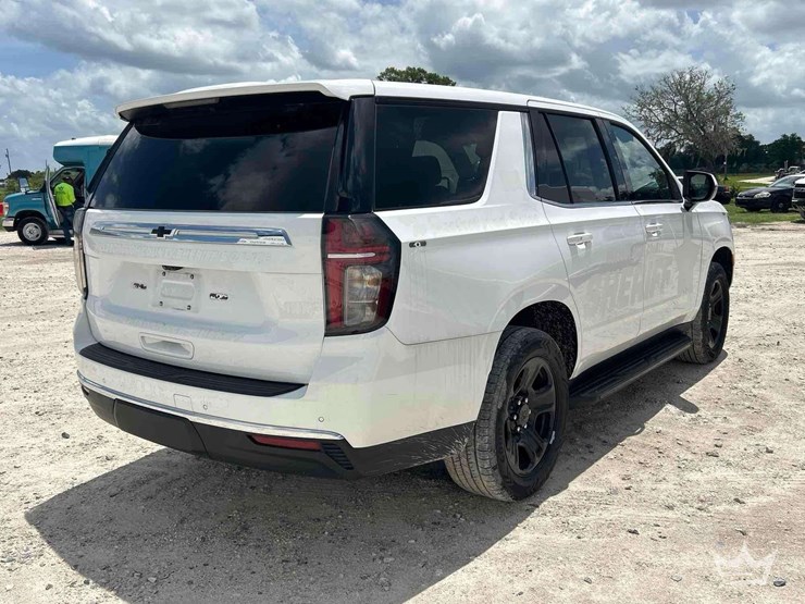 2024-chevrolet-tahoe-image-3