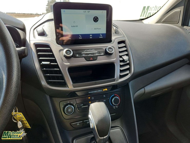 2022-ford-transit-connect-image-21
