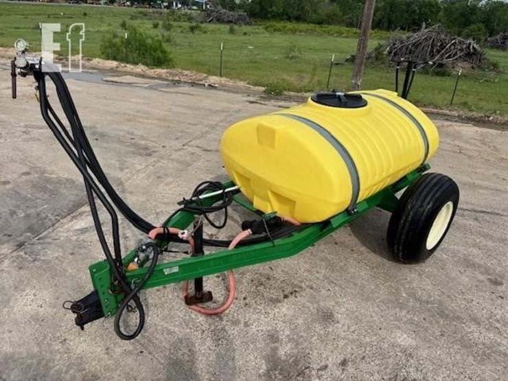 ag-spray-equipment-tr300e-image-1