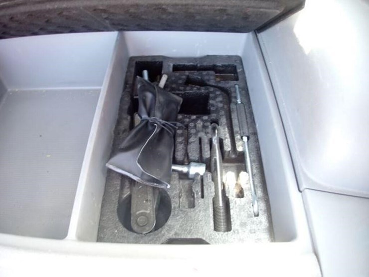 2007-kia-rondo-ex-sport-utility-vehicle-knafg52667-image-34