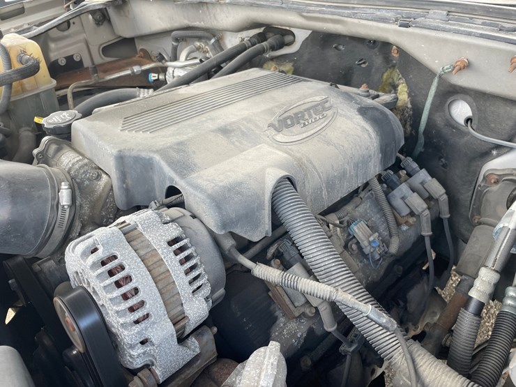 2005-chevrolet-3500-image-43