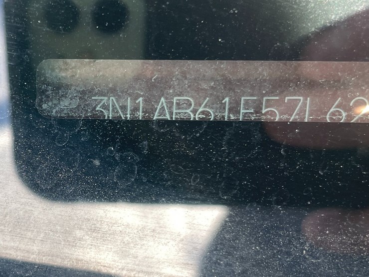 #1410-•-2007-nissan-sentra-sedan-(has-mn-title)-image-24