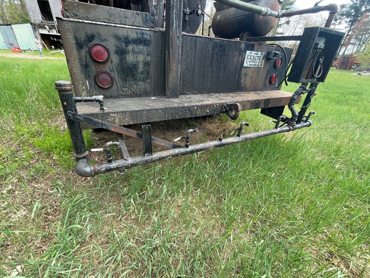 #2881-•-1990-international-sealcoating-truck-(has-wi-title)-(or)-image-24