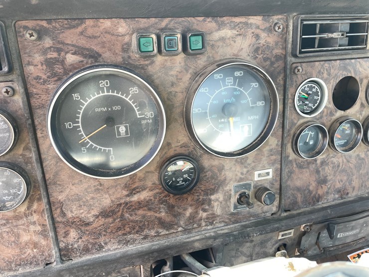 #1316-•-1987-kenworth-vac-truck-(has-mn-title)-image-32