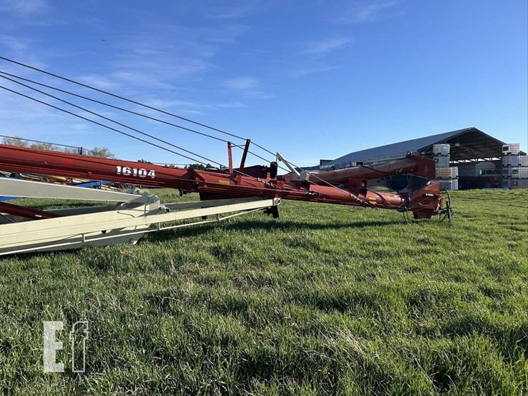 buhler-farm-king-16104-image-5