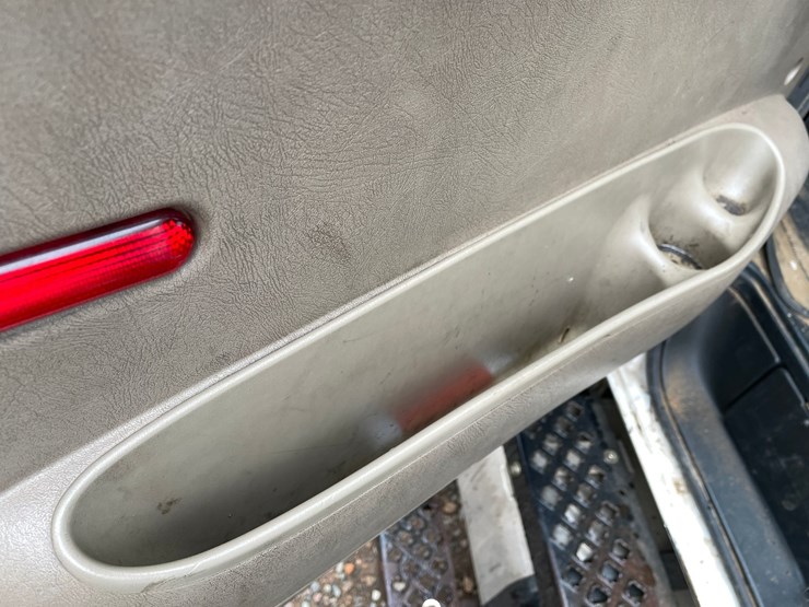 #1302-•-2003-chevrolet-c7500-boom-truck-**non-runner**(has-mn-title)-image-38
