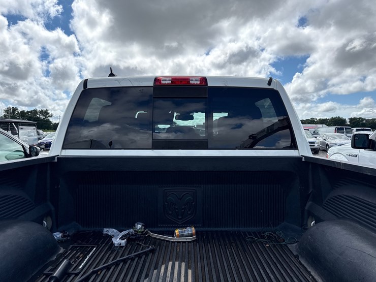 2016-dodge-1500-image-11