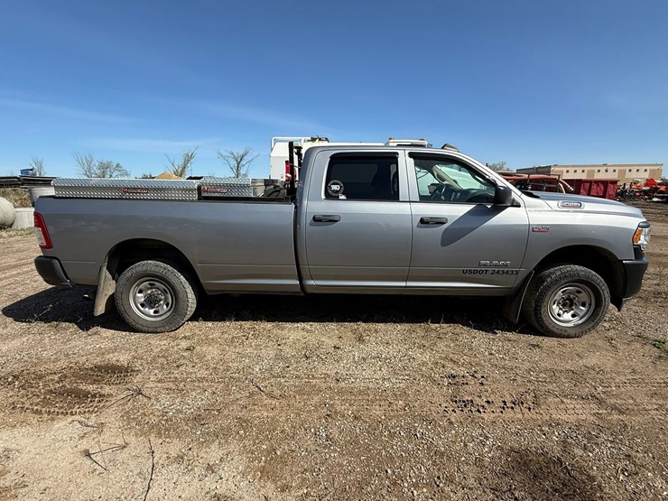 2021-dodge-2500-image-6