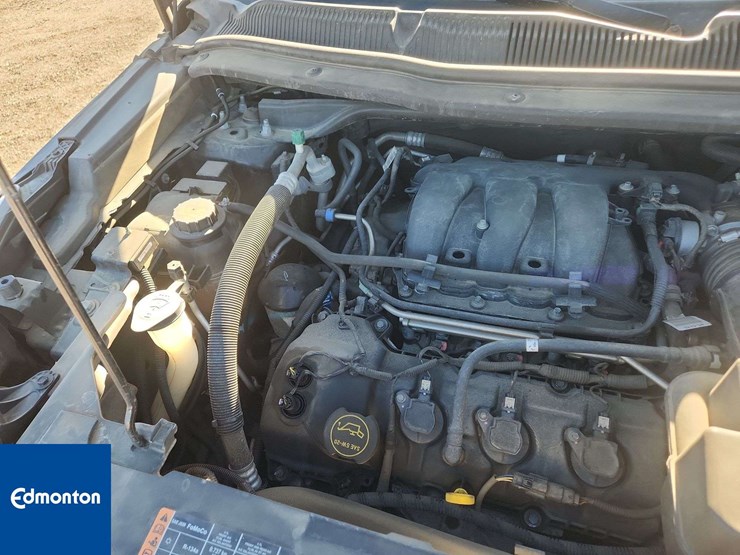 2018-ford-explorer-image-28