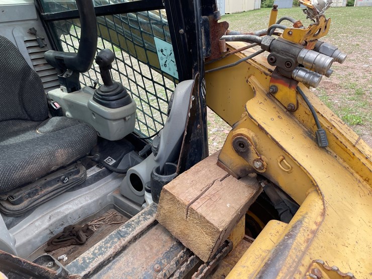 2006-caterpillar-272c-image-29