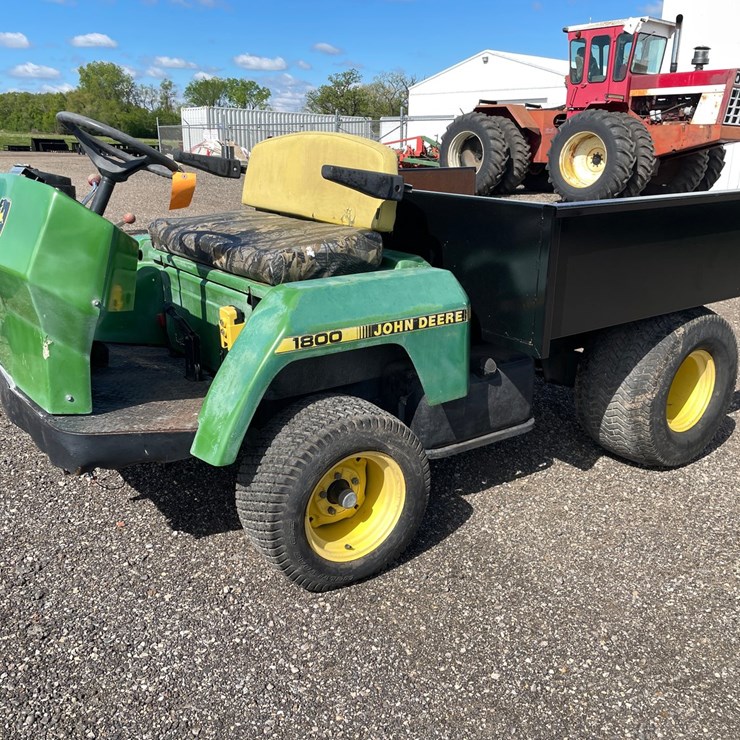 JOHN DEERE 1800