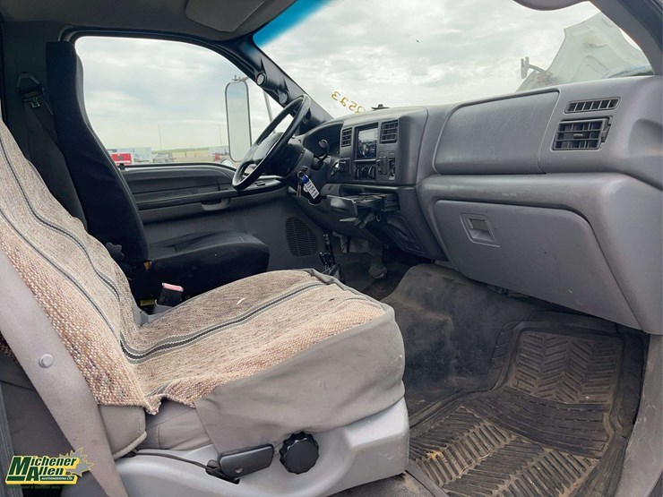 2009-ford-f750-image-16