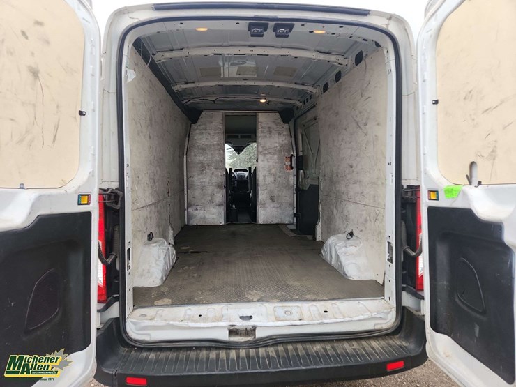 2016-ford-transit-image-17