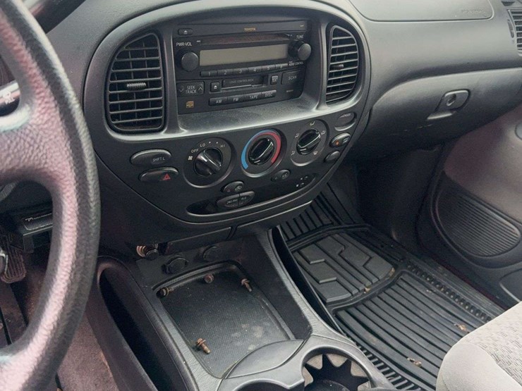 2006-toyota-tundra-image-14